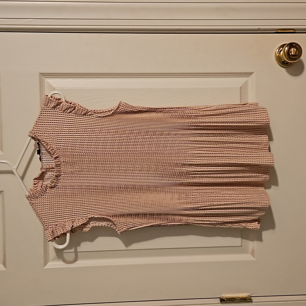 Sleeveless Blouse
